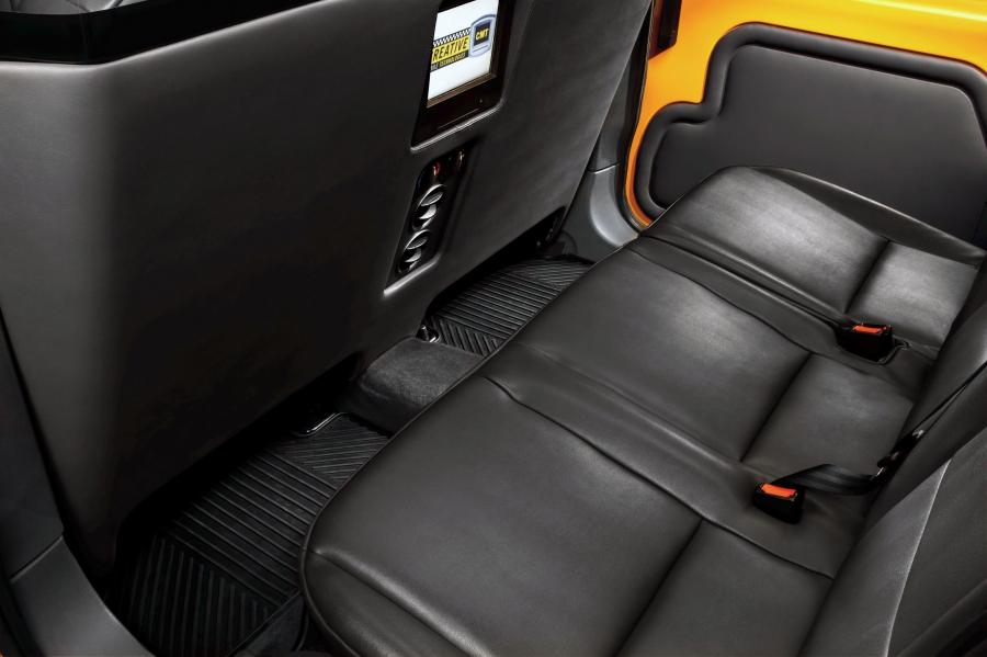  Ford Transit Connect Taxi 2011 года  (фото 3 из 26)